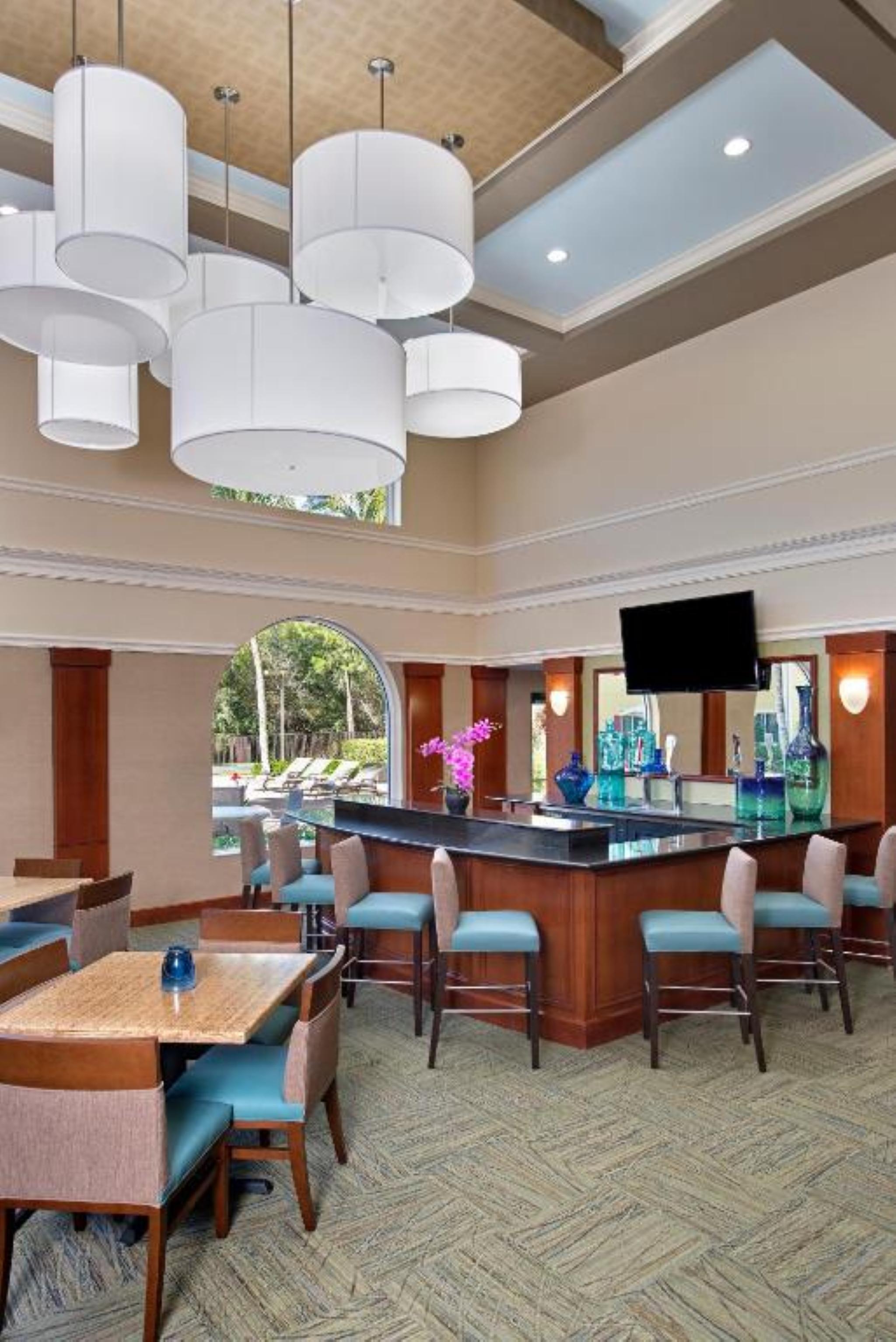 Hawthorn Extended Stay By Wyndham North Naples Екстериор снимка
