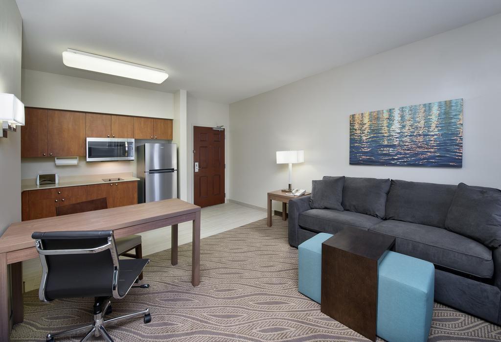 Hawthorn Extended Stay By Wyndham North Naples Екстериор снимка