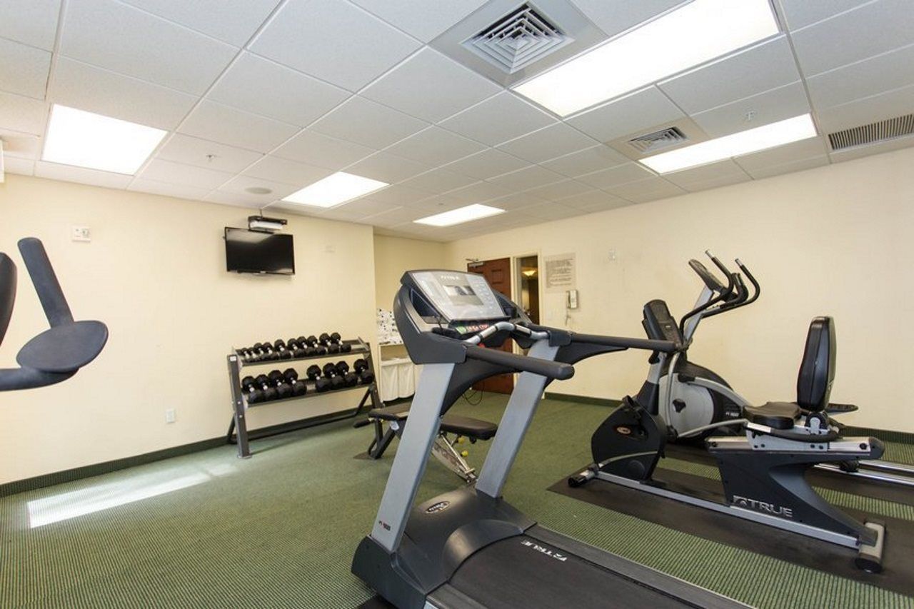 Hawthorn Extended Stay By Wyndham North Naples Екстериор снимка
