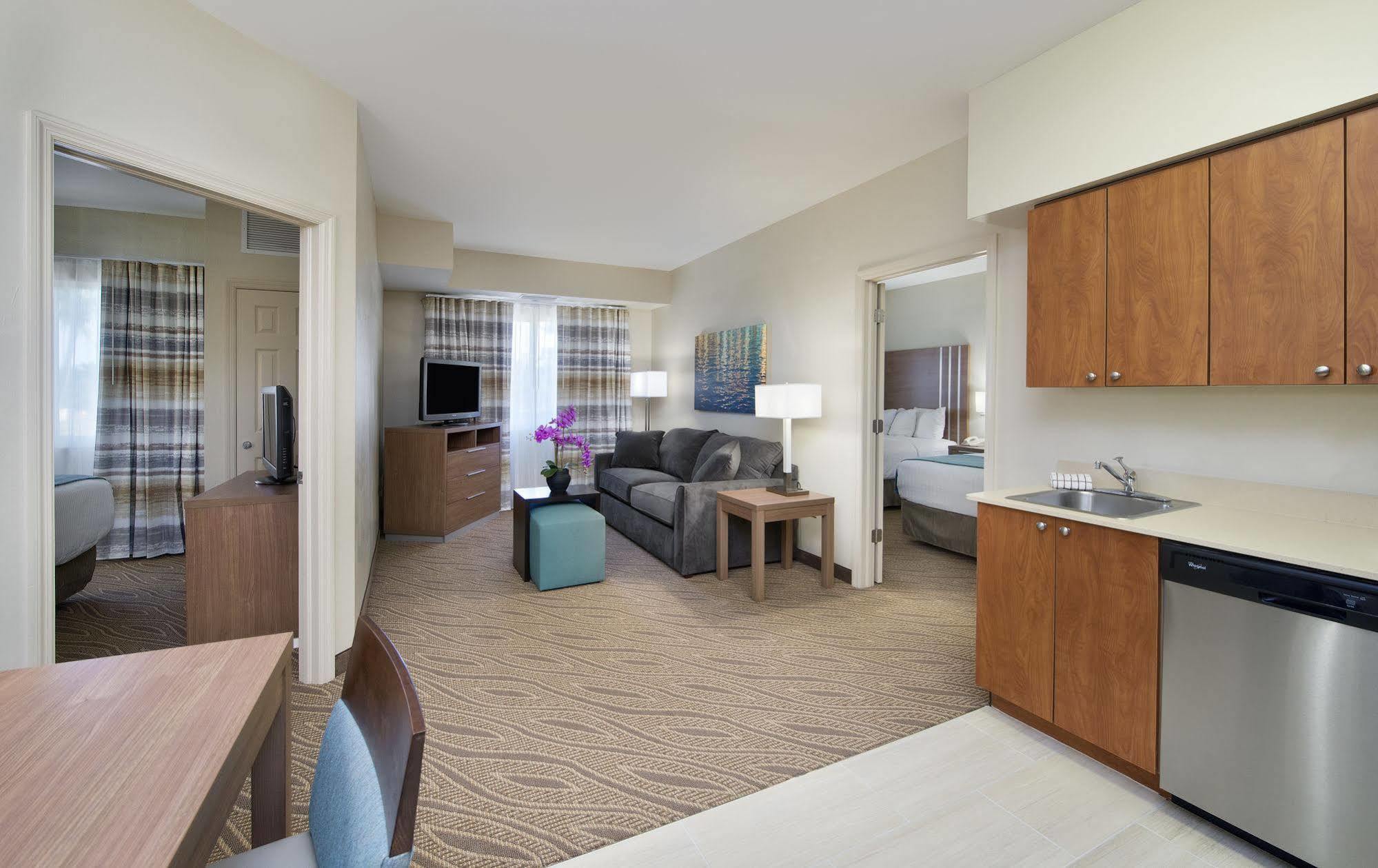 Hawthorn Extended Stay By Wyndham North Naples Екстериор снимка